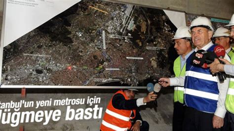 İ­s­t­a­n­b­u­l­­u­n­ ­y­e­n­i­ ­m­e­t­r­o­s­u­ ­i­ç­i­n­ ­d­ü­ğ­m­e­y­e­ ­b­a­s­ı­l­d­ı­
